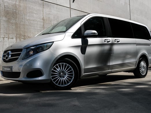 Mercedes-Benz V 220